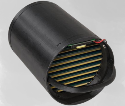 Module filtrant cylindrique montrant les plaques du collecteur électrostatique